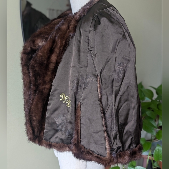 *SOLD* Vintage The Halle Bros. Co. Mink Fur Stole Wrap Boho Wedding - Picture 11 of 12